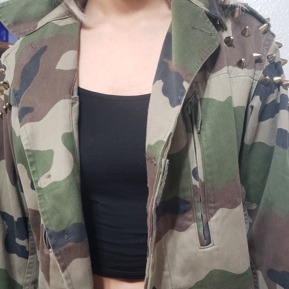 Women's Spiked Camouflage Military Jacket, Size M - Picture 12 of 17